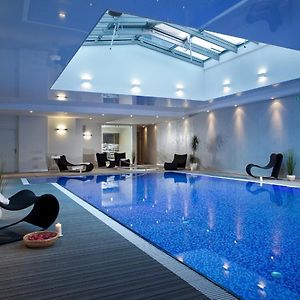 Waterlane Marina By Live & Travel Apartments